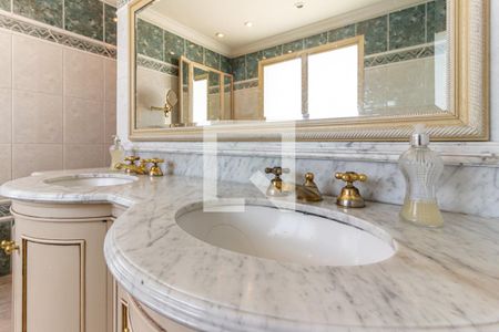 Apartamento para alugar com 317m², 4 quartos e 5 vagas Apartamento para alugar com 317m², 4 quartos e 5 vagasSuíte 4 - Banheiro - Pia