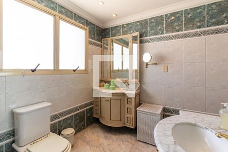 Apartamento para alugar com 317m², 4 quartos e 5 vagas Apartamento para alugar com 317m², 4 quartos e 5 vagasSuíte 4 - Banheiro