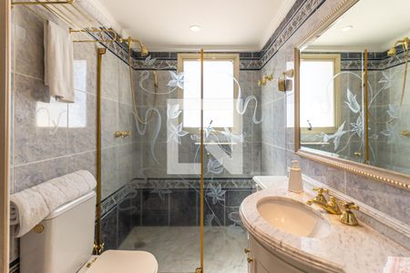 Apartamento para alugar com 317m², 4 quartos e 5 vagas Apartamento para alugar com 317m², 4 quartos e 5 vagasSuíte 3 - Banheiro