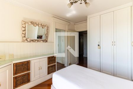 Apartamento para alugar com 317m², 4 quartos e 5 vagas Apartamento para alugar com 317m², 4 quartos e 5 vagasSuíte 2 - Quarto