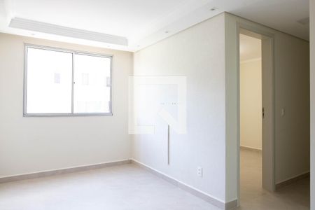 Sala de apartamento para alugar com 2 quartos, 47m² em Parque São Vicente, Mauá
