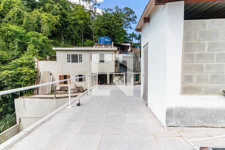 Casa à venda com 150m², 3 quartos e 1 vaga Casa à venda com 150m², 3 quartos e 1 vagaÁrea externa