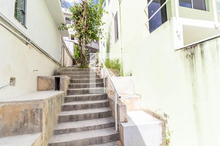 Casa à venda com 150m², 3 quartos e 1 vaga Casa à venda com 150m², 3 quartos e 1 vagaÁrea externa