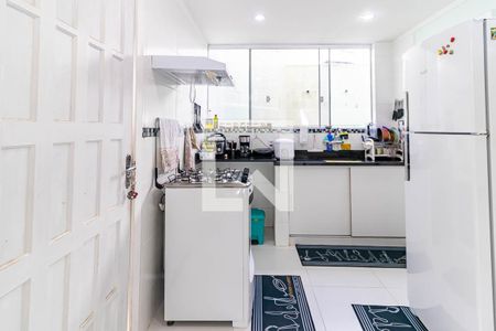 Casa à venda com 150m², 3 quartos e 1 vaga Casa à venda com 150m², 3 quartos e 1 vagaCozinha