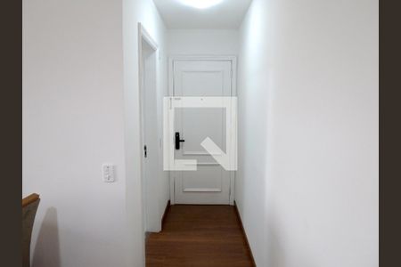 Sala - Saída e Entrada Cozinha de apartamento para alugar com 2 quartos, 65m² em Vila Pereira Cerca, São Paulo