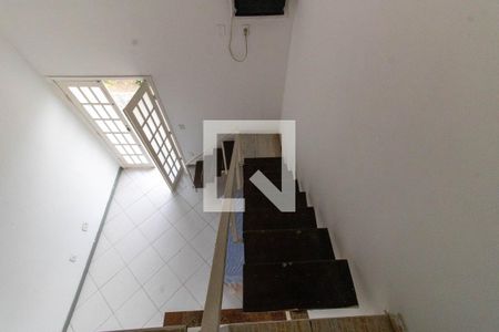 Escada de kitnet/studio para alugar com 1 quarto, 22m² em Maravista, Niterói