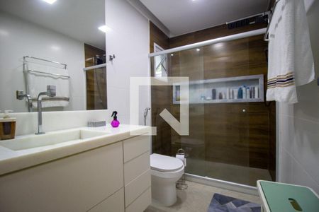 Banheiro da Suíte de casa de condomínio à venda com 4 quartos, 210m² em Vargem Grande, Rio de Janeiro