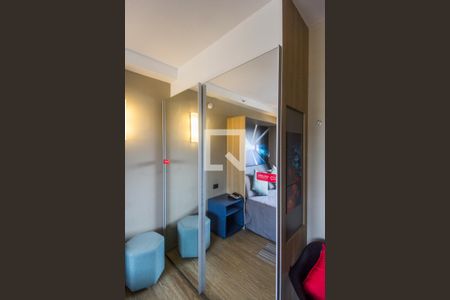 Detalhe Sala de apartamento para alugar com 1 quarto, 29m² em Alphaville Industrial, Barueri