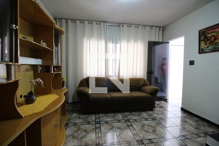 Casa à venda com 85m², 3 quartos e 2 vagasSala