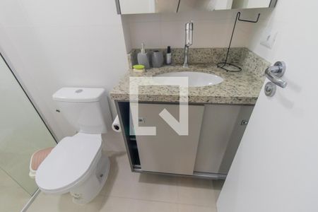 Banheiro da Suíte de apartamento para alugar com 1 quarto, 28m² em Centro, Curitiba