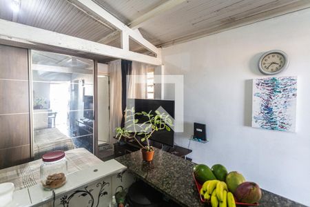 Sala/Cozinha de kitnet/studio para alugar com 1 quarto, 40m² em Paraíso, Belo Horizonte