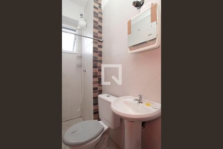 Banheiro de apartamento para alugar com 1 quarto, 35m² em Santana, Porto Alegre