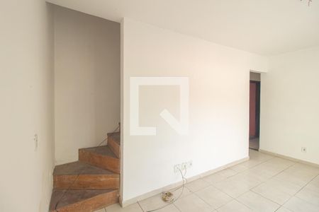 Sala de casa para alugar com 2 quartos, 75m² em Campo Grande, Rio de Janeiro