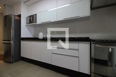 Cozinha de apartamento para alugar com 1 quarto, 58m² em Pinheiros, São Paulo
