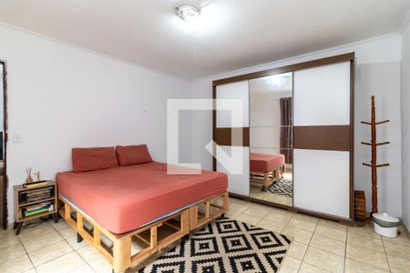 Quarto 1 de casa para alugar com 2 quartos, 80m² em Vila Continental, São Paulo