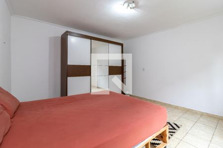 Quarto 1 de casa para alugar com 2 quartos, 80m² em Vila Continental, São Paulo