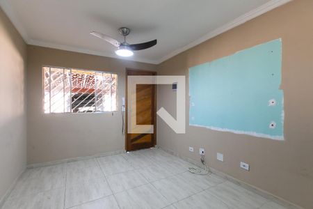 Sala de casa de condomínio à venda com 2 quartos, 63m² em Vila Taquari, São Paulo