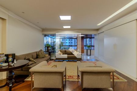 Sala de apartamento à venda com 3 quartos, 213m² em Vila Suzana, São Paulo