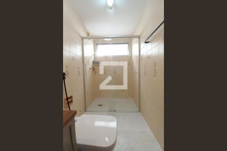 Banheiro de apartamento para alugar com 1 quarto, 46m² em Cambuí, Campinas