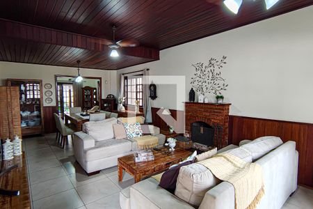 Sala de casa de condomínio à venda com 5 quartos, 347m² em Taquara, Rio de Janeiro