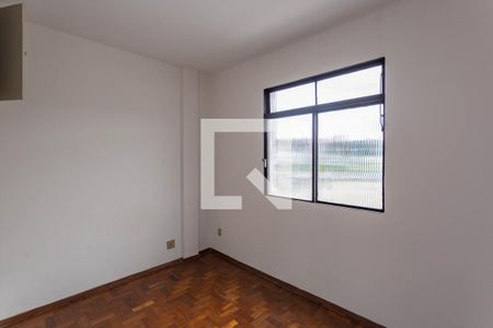 Quarto de apartamento para alugar com 2 quartos, 100m² em Coração Eucarístico, Belo Horizonte