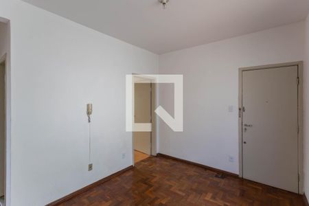 Sala  de apartamento para alugar com 2 quartos, 100m² em Coração Eucarístico, Belo Horizonte