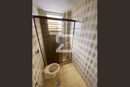 Banheiro de apartamento à venda com 1 quarto, 45m² em Del Castilho, Rio de Janeiro
