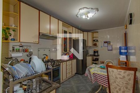 Casa para alugar com 200m², 3 quartos e 3 vagas Casa para alugar com 200m², 3 quartos e 3 vagasCozinha - Torneira