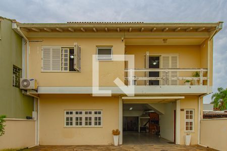 Casa para alugar com 200m², 3 quartos e 3 vagas Casa para alugar com 200m², 3 quartos e 3 vagasFachada