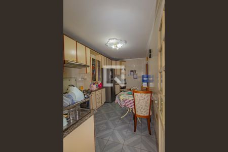 Casa para alugar com 200m², 3 quartos e 3 vagas Casa para alugar com 200m², 3 quartos e 3 vagasCozinha - Armários