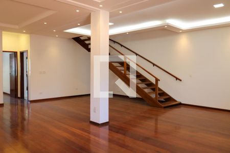 Casa à venda com 480m², 3 quartos e 7 vagasSala