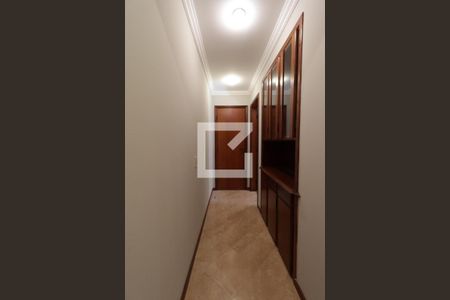 Corredor  de apartamento para alugar com 4 quartos, 173m² em Centro, Ribeirão Preto