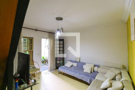 Sala de casa à venda com 4 quartos, 109m² em Jardim Wanda, Taboão da Serra