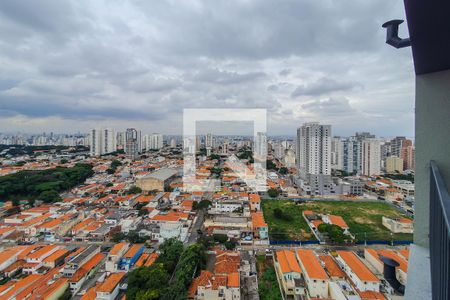 varanda vista de apartamento para alugar com 2 quartos, 52m² em Vila Firmiano Pinto, São Paulo