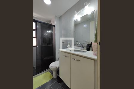 Apartamento à venda com 95m², 3 quartos e 1 vaga Apartamento à venda com 95m², 3 quartos e 1 vagaBanheiro Corredor