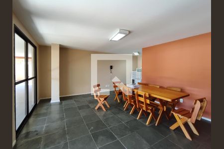 Apartamento à venda com 95m², 3 quartos e 1 vaga Apartamento à venda com 95m², 3 quartos e 1 vagaÁrea comum - Salão de festas