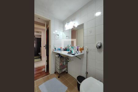 Apartamento à venda com 95m², 3 quartos e 1 vaga Apartamento à venda com 95m², 3 quartos e 1 vagaBanheiro da Suíte