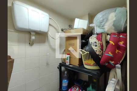 Apartamento à venda com 95m², 3 quartos e 1 vaga Apartamento à venda com 95m², 3 quartos e 1 vagaBanheiro de serviço