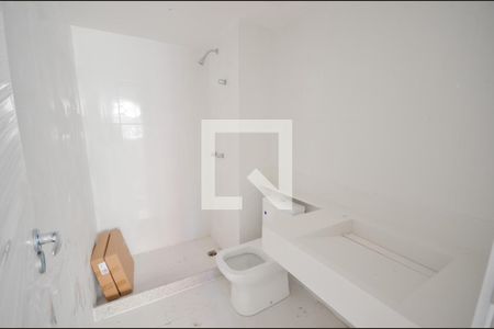Banheiro da Suíte 1 de apartamento para alugar com 2 quartos, 74m² em Tijuca, Rio de Janeiro