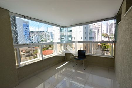 Apartamento à venda com 3 quartos, 116m² em Santa Efigênia, Belo Horizonte