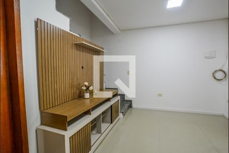 Casa à venda com 68m², 2 quartos e 2 vagasSala