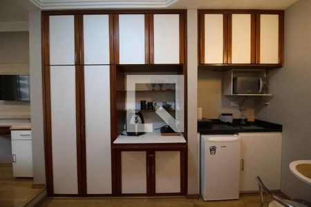 Cozinha de kitnet/studio à venda com 1 quarto, 39m² em Cerqueira César, São Paulo