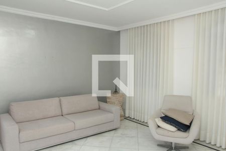 Sala de casa à venda com 4 quartos, 370m² em Dona Clara, Belo Horizonte