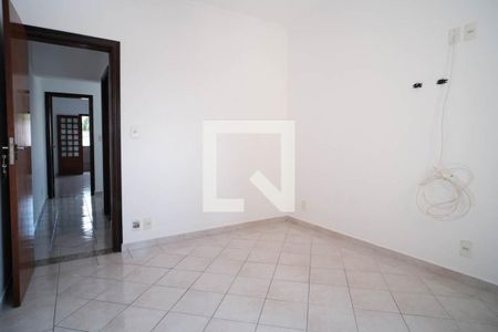 Quarto 1 de casa para alugar com 2 quartos, 300m² em Jardim Matarazzo, São Paulo