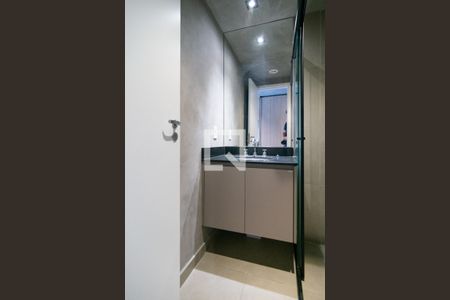 Banheiro  de kitnet/studio à venda com 0 quarto, 23m² em Consolação, São Paulo