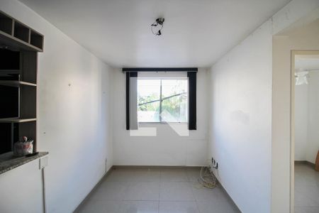 Sala de apartamento para alugar com 2 quartos, 50m² em Vila Dagmar, Belford Roxo