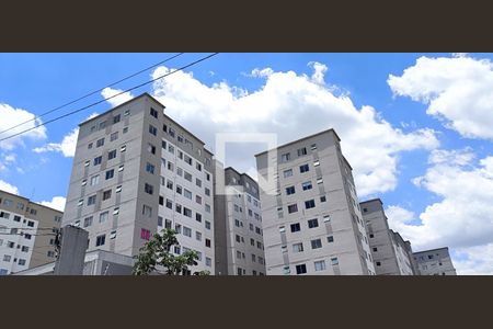 Fachada de apartamento para alugar com 2 quartos, 41m² em Jardim do Lago, São Paulo