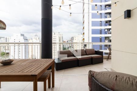 Varanda de apartamento à venda com 1 quarto, 126m² em Vila Nova Conceição, São Paulo