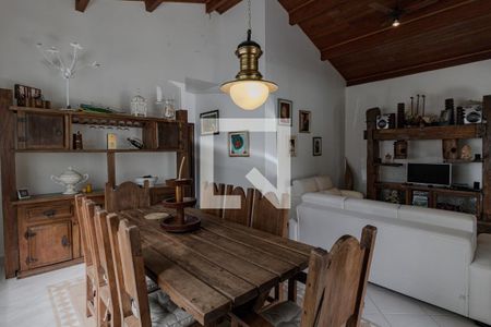 Sala de casa para alugar com 3 quartos, 230m² em Jardim Virginia, Guarujá