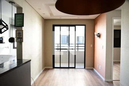 Sala de apartamento para alugar com 2 quartos, 48m² em Jardim Isis, Cotia
